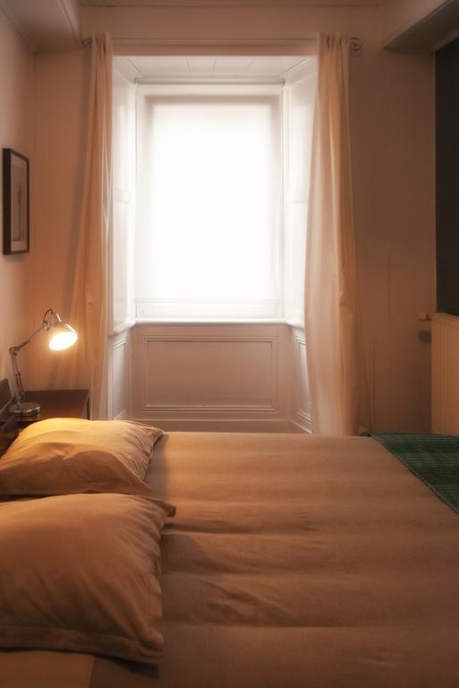 Les Chambres De Lourmel Понтиви Екстериор снимка