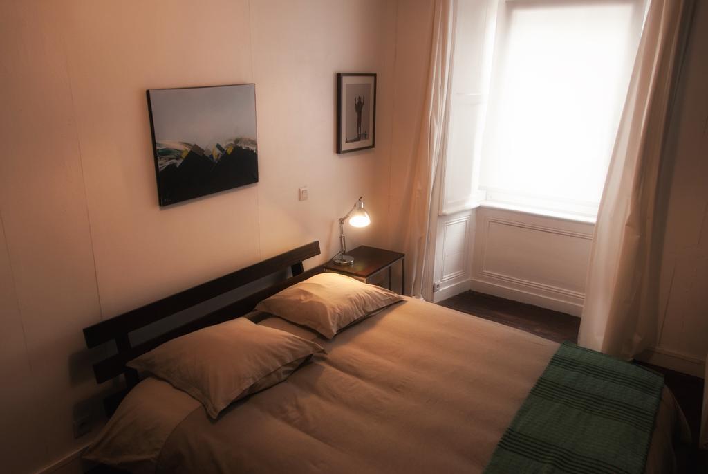 Les Chambres De Lourmel Понтиви Екстериор снимка